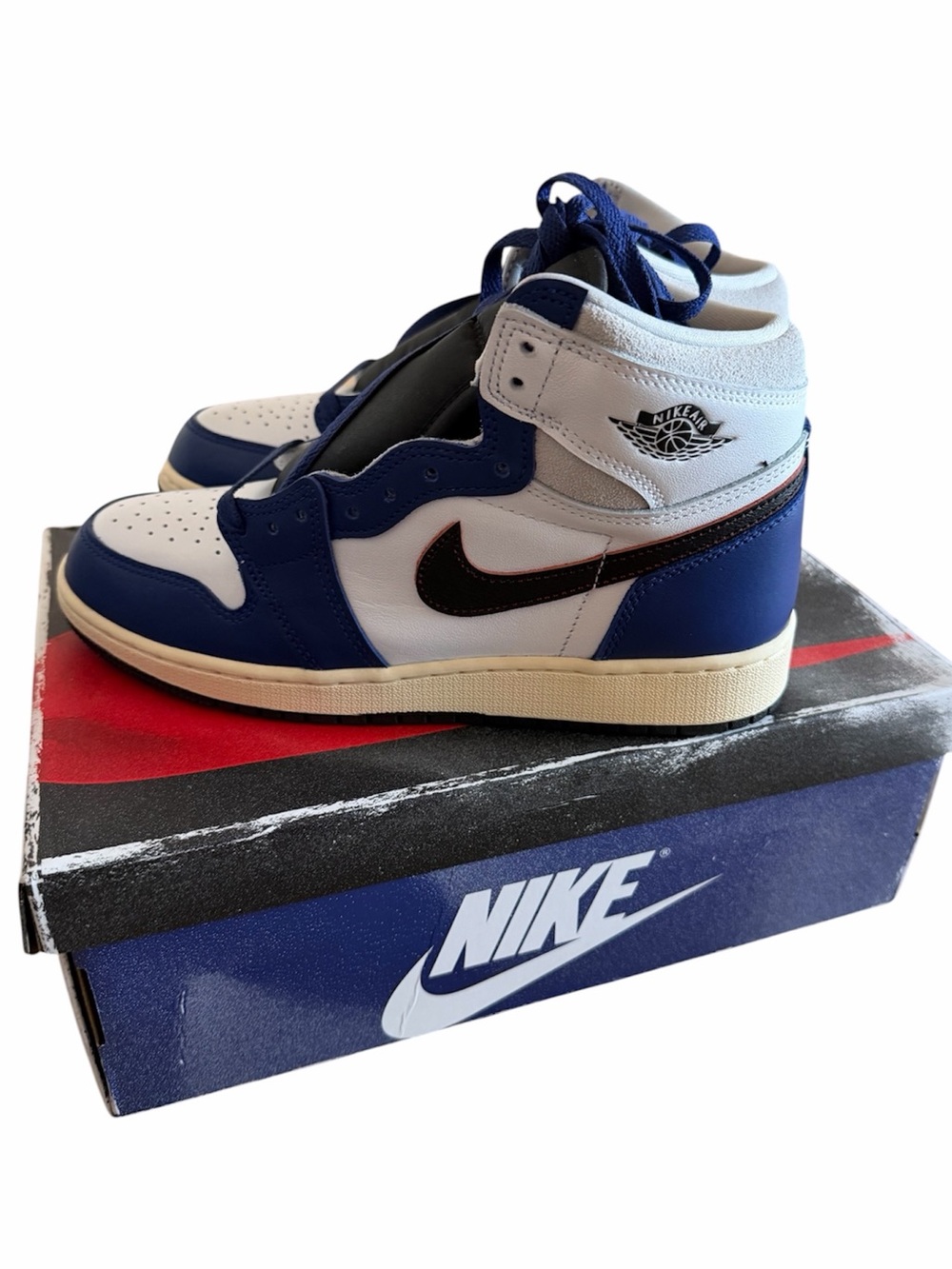 AIR JORDAN 1 RETRO HIGH OG "RARE AIR" BIG KIDS 6.5Y = 8 Women’s - Picture 10 of 15